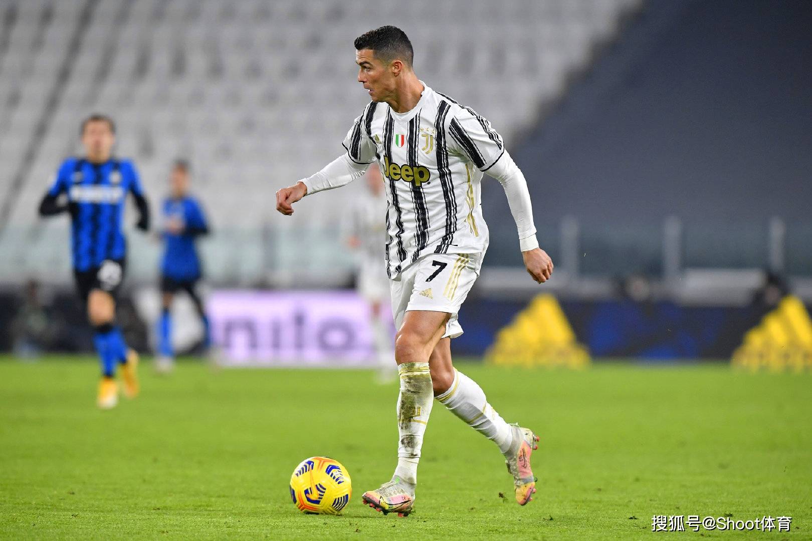 爱游戏中国官网-里程碑夜尤文图斯状态回暖，欧冠今夜刷纪录，目标明确，训练强度明显提升(尤文图斯拿过几次欧冠)